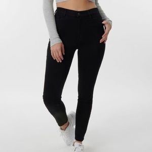 Black skinny jeans